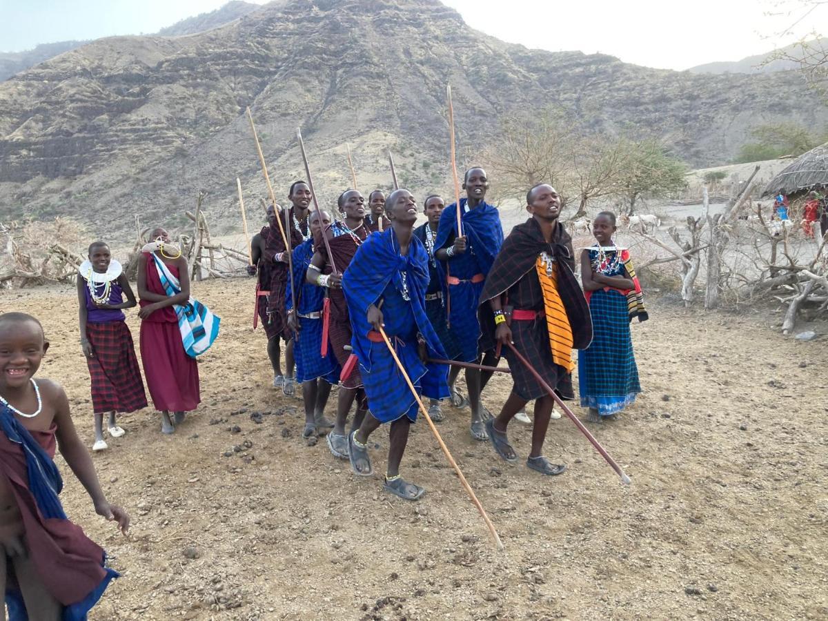 Lake Natron Maasai Guesthouse Mtowabaga Bagian luar foto