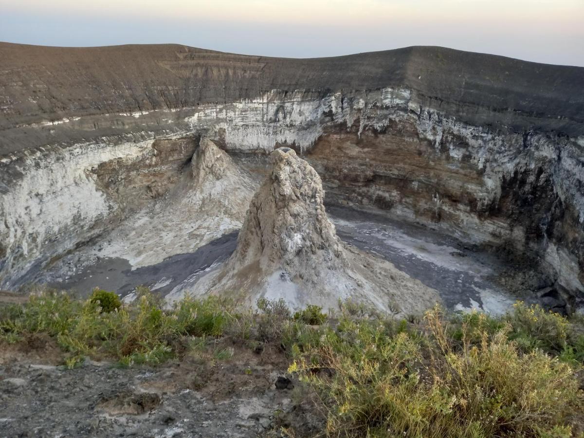 Lake Natron Maasai Guesthouse Mtowabaga Bagian luar foto