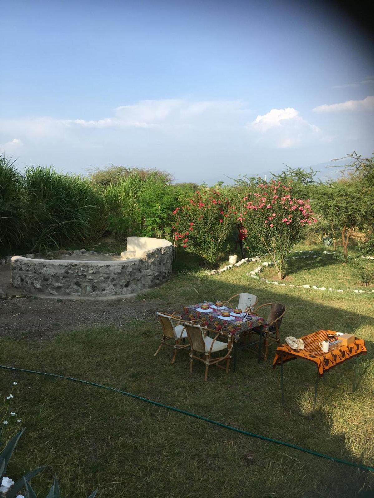 Lake Natron Maasai Guesthouse Mtowabaga Bagian luar foto